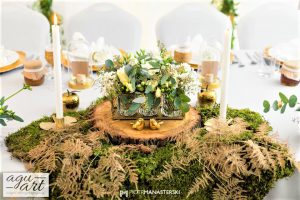 Dekoracja ślubna Stołu prezydialnego w Restauracji nad Jeziorem Jeleń w Bytowie