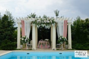 Plenerowa dekoracja ślubna- Francuska riviera