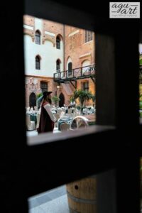 Wystrój sali weselnej na zamku w Gniewie