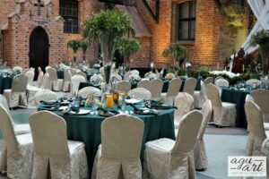 Wystrój sali weselnej na zamku w Gniewie