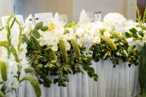 dekoracja ślubna w stylu leśnym