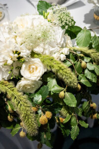 dekoracja ślubna w stylu leśnym